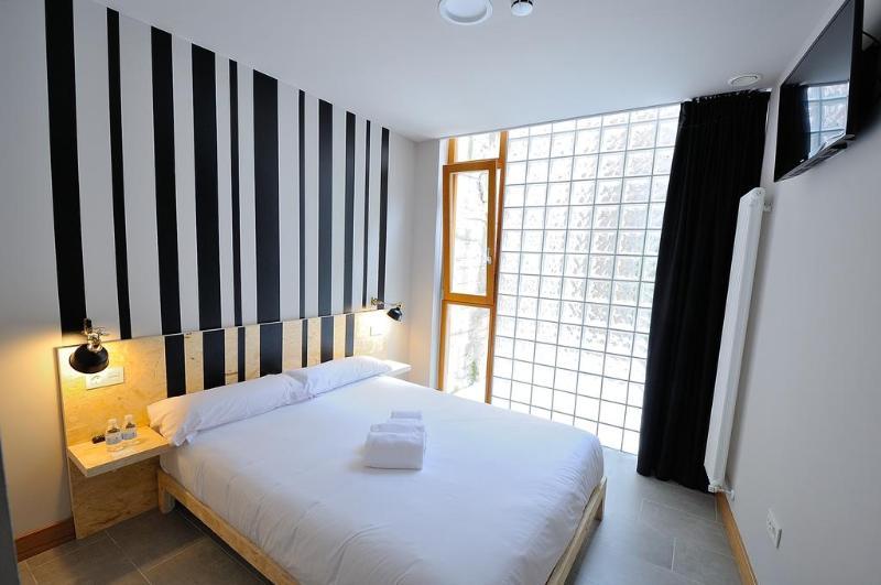 Hostal Enjoy *